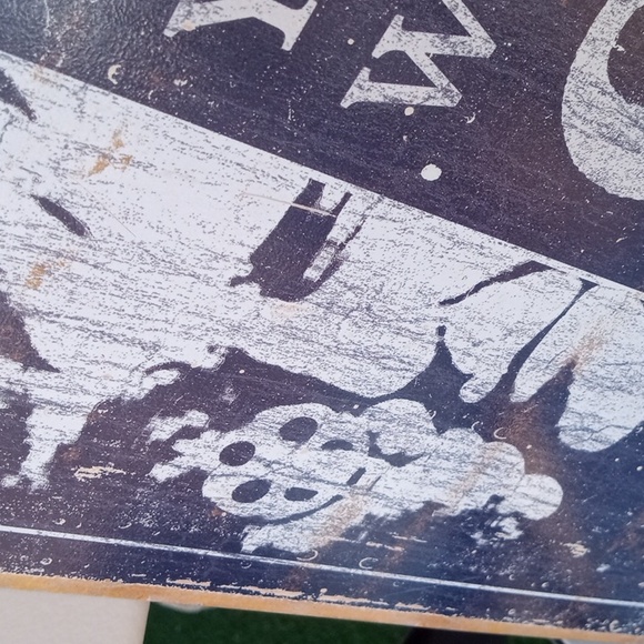 Tin Distressed Wall Art S&W Self Preservation - Picture 3 of 10